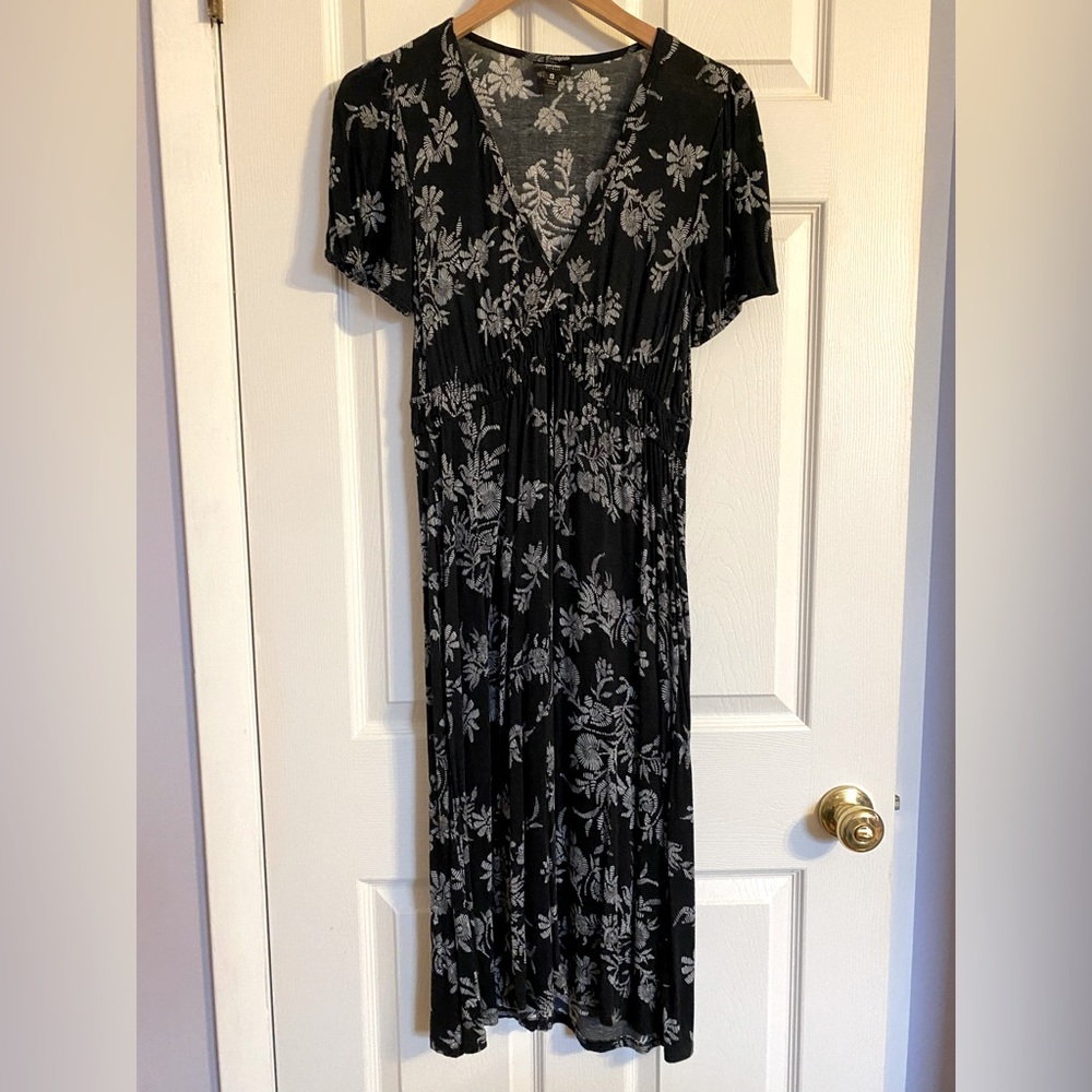 Long black and white floral cotton midi dress